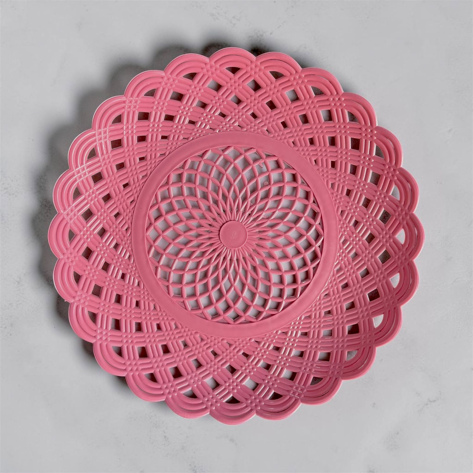 Piring Rotan Plastik Pink